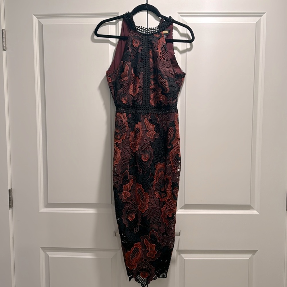 Alexia Admor - lace dress midi